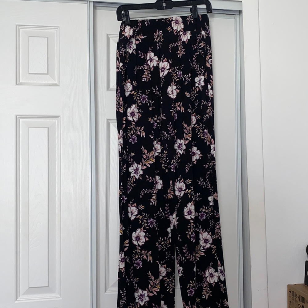 Elastic band flowy pants